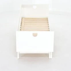 Kiteen Notte Vuodesohva Käsinojilla 190x75/140, Valkoinen