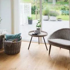 Hillerstorp Leicester Nojatuoli 9 Hillerstorp Leicester Nojatuoli -Veke Myymälä leicester 57211 57260 57233 miljo 03